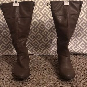 Brown boots